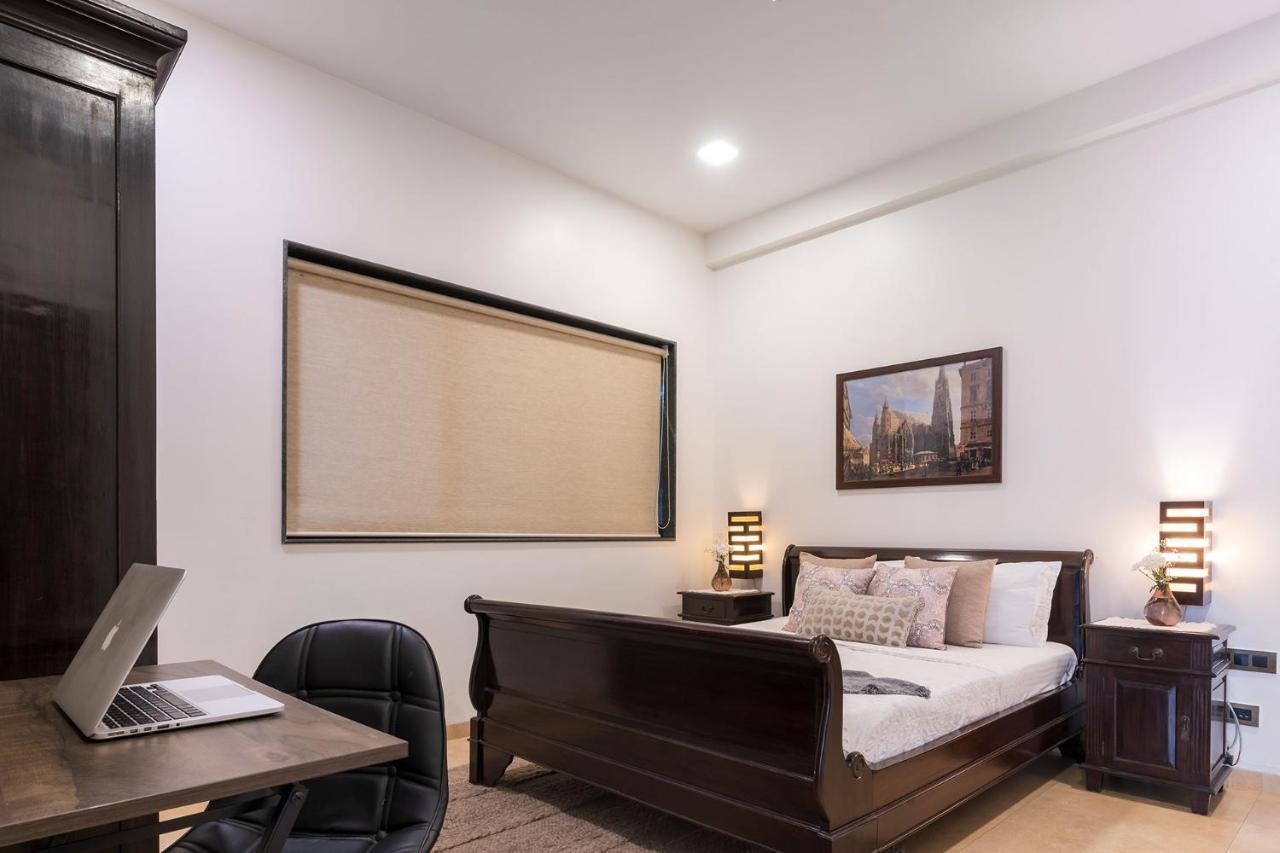 The Leaf: Stayvista's Poolside Oasis with Indoor Games Alibag Exterior photo